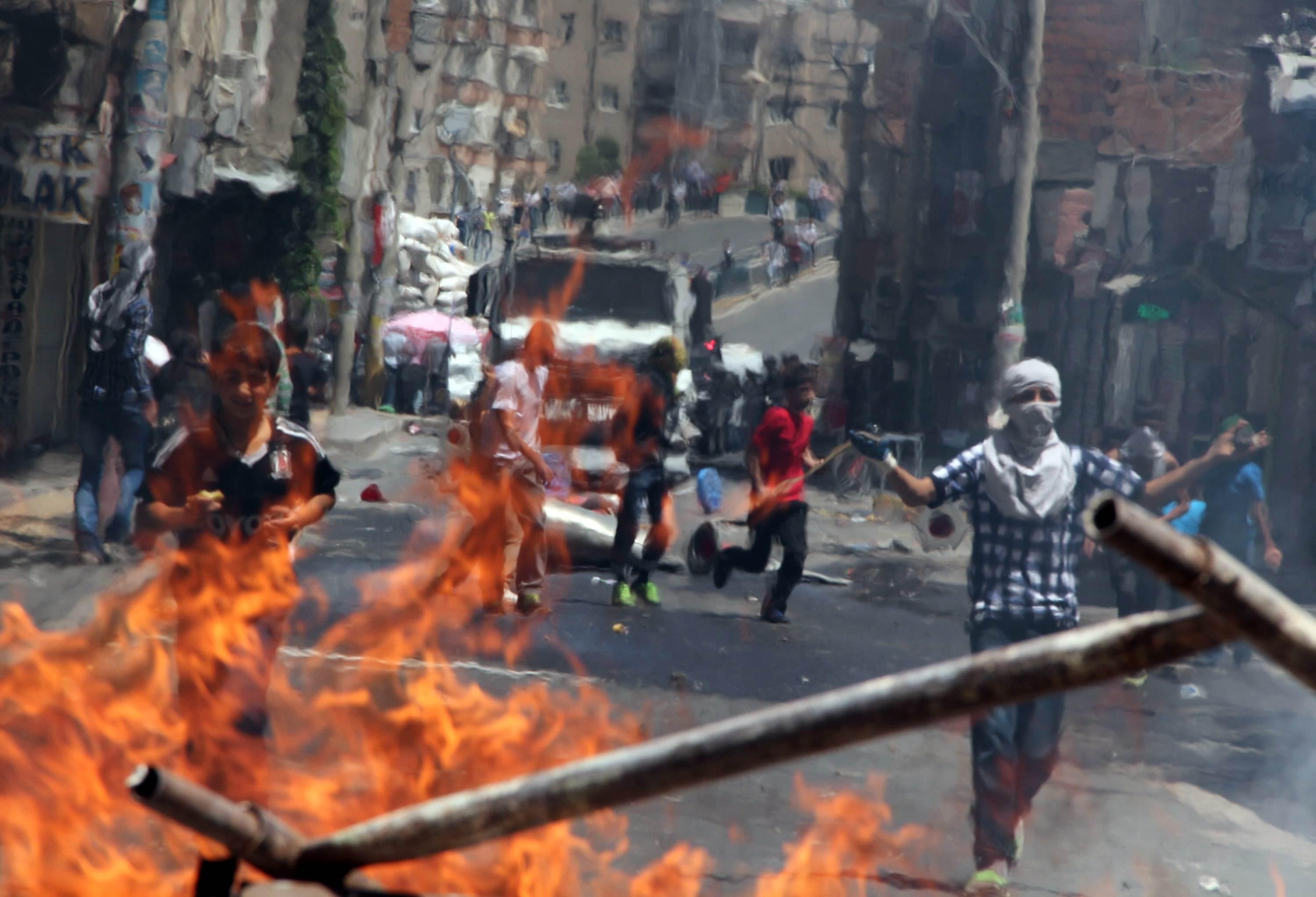 صحيفة تركية: اجتماعات سرية بين المخابرات المصرية و”العمال الكردستاني”