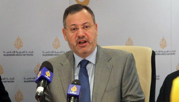 أحمد منصور: لهذه الأسباب تخلص السيسي من النائب العام