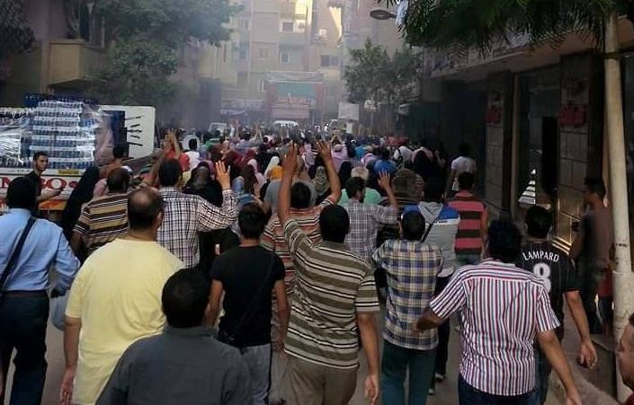 بالفيديو.. اشتباكات بين الأمن ومعارضي حكم العسكر بالمطرية