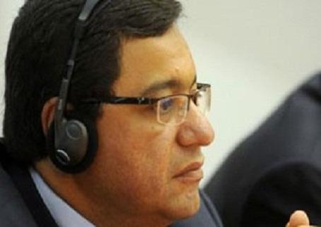 «الملط»يطالب الرئيس بإقالة قنديل وتعيين  «السيسي» بدلاً منه