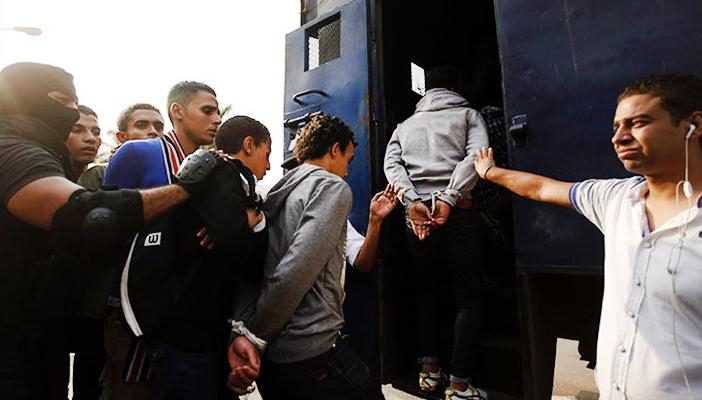 قوات الامن تعتقل 20 من معارضي حكم العسكر بالبحيرة