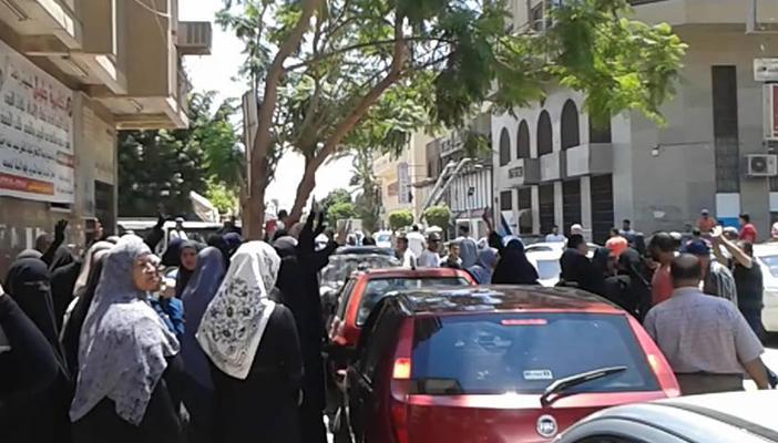 تشييع جثمان القيادى الإخواني طارق خليل والأهالي: يسقط حكم العسكر