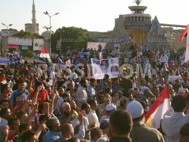 مسيرة لأبناء سوهاج تأييدا لشرعية الرئيس