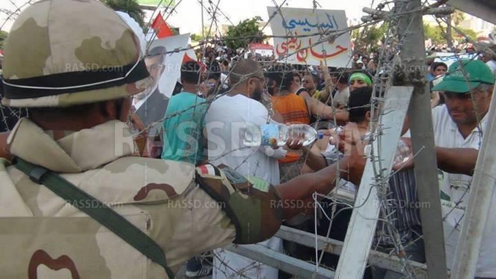 إنسحاب االداخلية الى داخل نادى الحرس الجمهوري