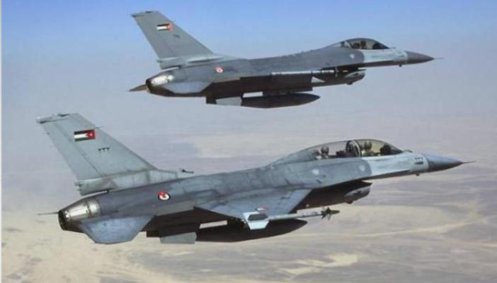 التحالف الدولي يقصف أبرز معاقل تنظيم “الدولة” بالرقة