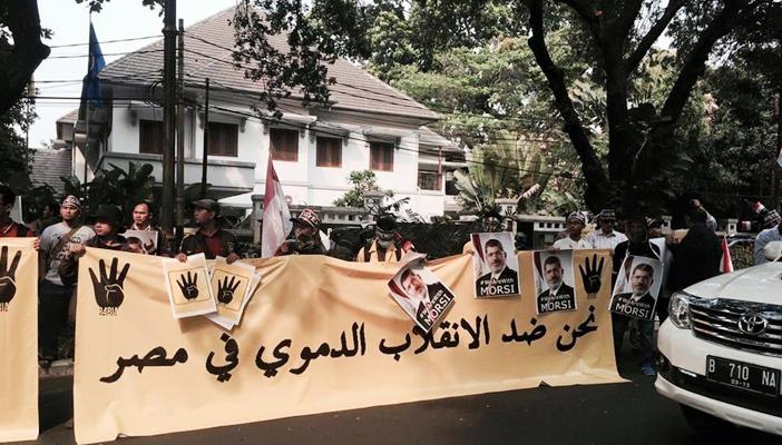 بالصور.. وقفة في جاكرتا تنديدًا بجرائم حكم العسكر في مصر