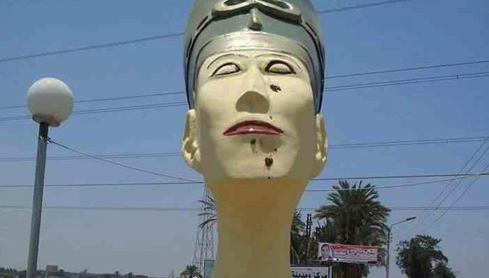 الآثار: تمثال “نفرتيتي” قبيح والوزارة غير مسؤولة عنه