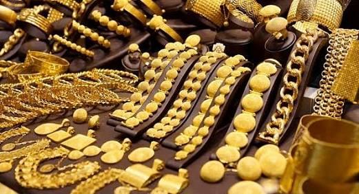 الذهب يواصل ارتفاعه.. عيار 21 يسجل 405 جنيهات