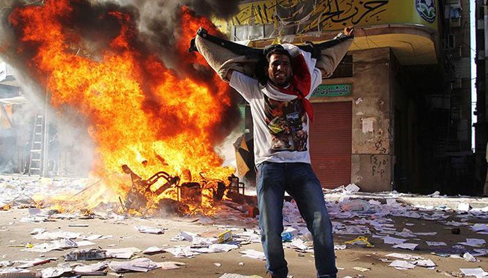 المراقبون يحذرون ..التحريض علي حرق منازل الإخوان..بداية الحرب الأهلية