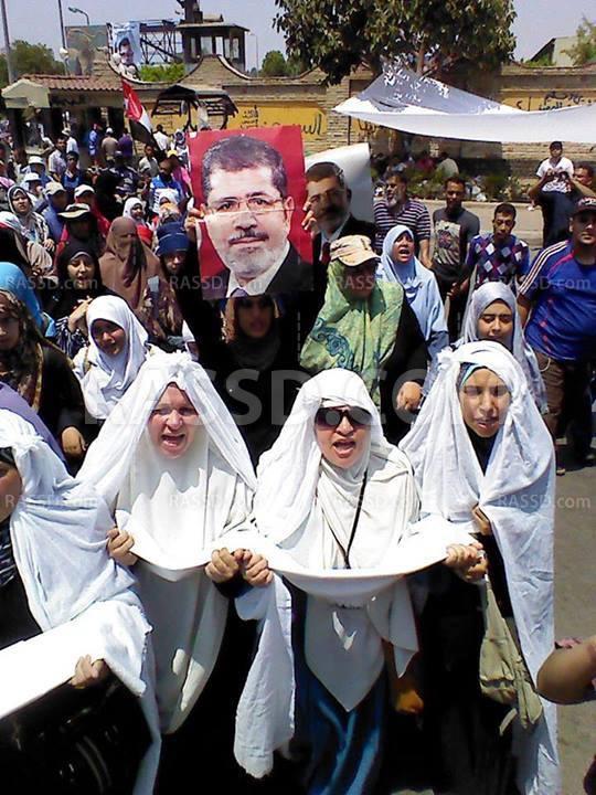 الشئون المعنوية للجيش تصور تظاهرات الحرس الجمهوري