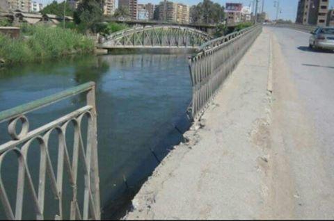 سرقة سور الكوبري العلوي بالمنيا أثناء أجازة العيد