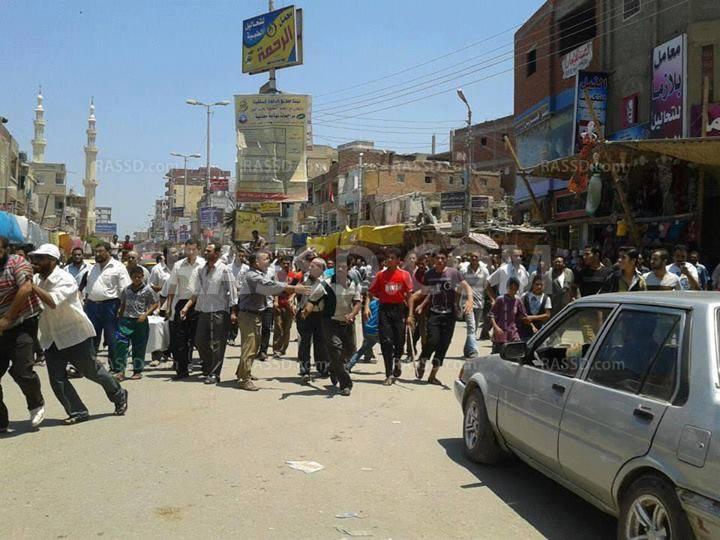 بلطجية يعتدون على مسيرة مؤيدة للشرعية بكفر الشيخ