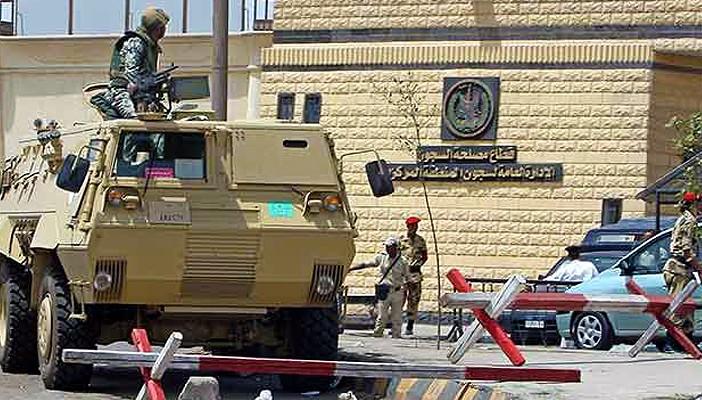 إدارة سجن طره تمنع الأطعمة والأدوية عن معتقلي قضية مجمع المحاكم