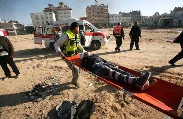 استشهاد مصور ومسعف بحي الشجاعية في اعتداء صهيوني