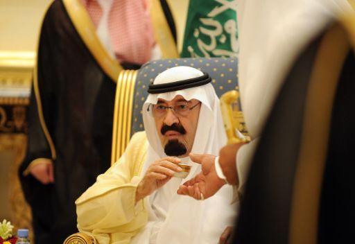 إلى أين تتجه “السعودية” بعد رحيل ملكها المصاب بالسرطان؟