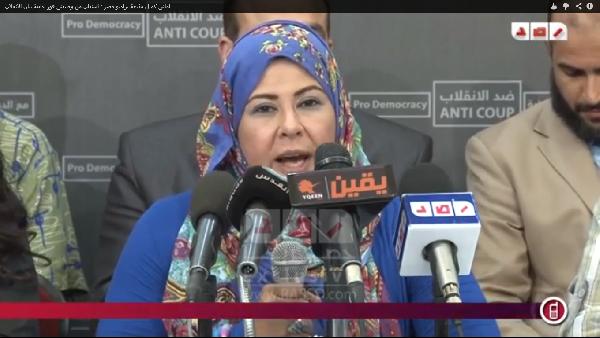 فيديو..مذيعة مستقيلة: لاترددوا ما يقوله الإعلاميون كالبغبغاء