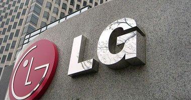 “إل جى” تستعرض شاشة عرض “أوليد” الجديدة. يمكن طيها كالورق