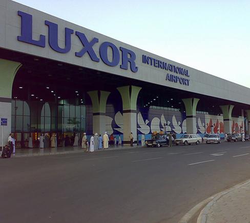 مصادر تنفي محاولات اقتحام مطار الأقصر صباح اليوم