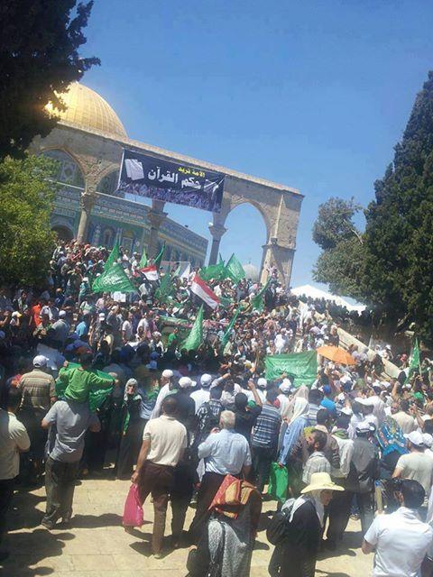 تظاهرات بالمسجد الاقصى ضد الانقلاب العسكري في مصر