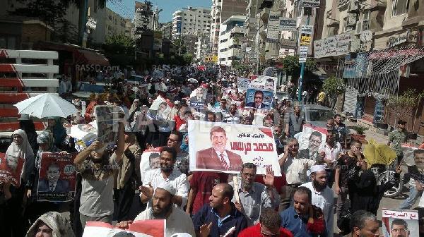 مسيرات رافضة للانقلاب العسكري وللتفويض تجوب المنصورة