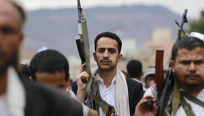 بالصور.. المقاومة الشعبية تتقدم والقتال يحتدم مع الحوثيين باليمن