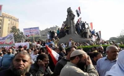 بلطجية يمنعون معتصمي النهضة من الوصول لمترو جامعة القاهرة