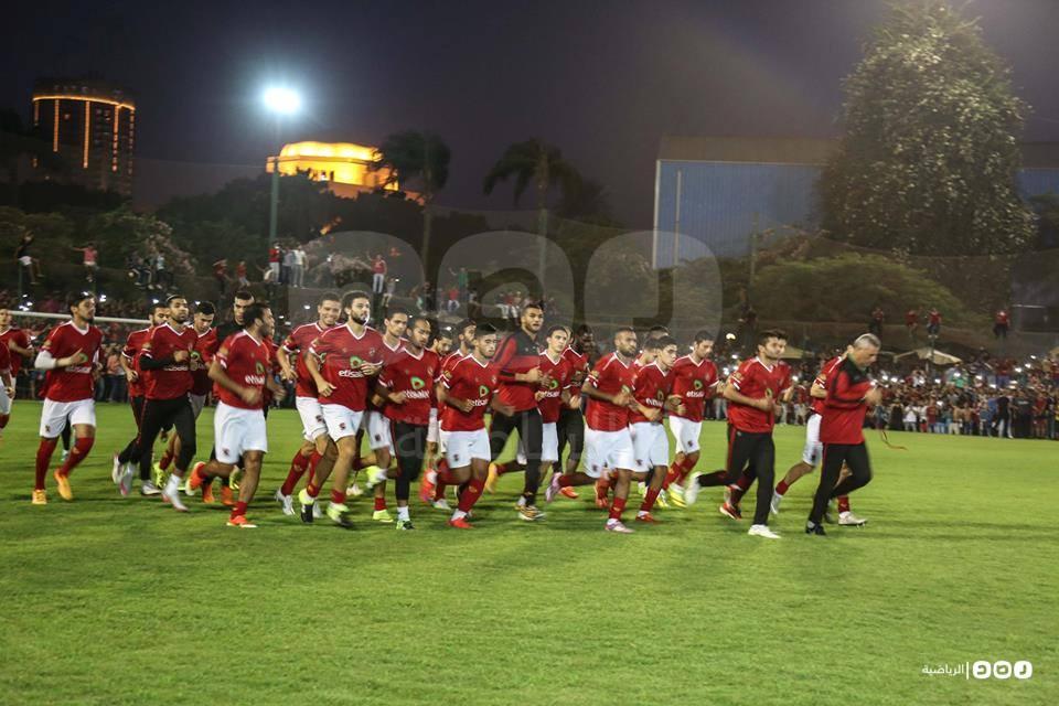 الأهلي يستقر على 20 لاعبا لمواجهة سموحة