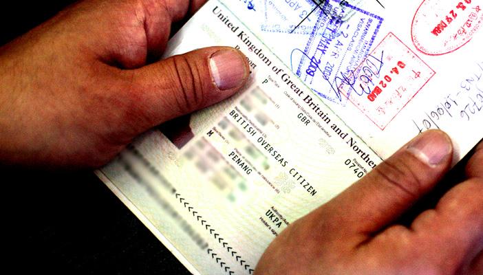 إيران تلغي نظام التأشيرات للمواطنين المصريين