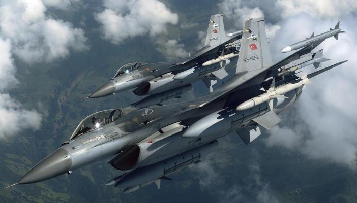 تركيا تواصل غاراتها الجوية على معاقل حزب العمال الكردستاني