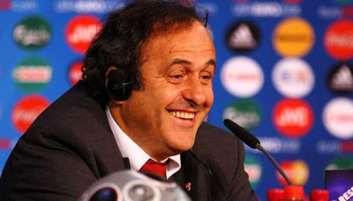 جريج دايك: ندعم بلاتيني لترشحه لرئاسة “الفيفا”