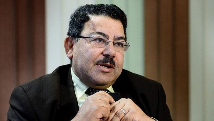 البرادعي.. مواقف متناقضة ومشاهد محيرة