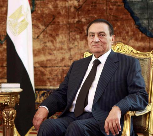 الجارديان: الحكومة المؤقتة تعيد مصر لمرحلة مبارك