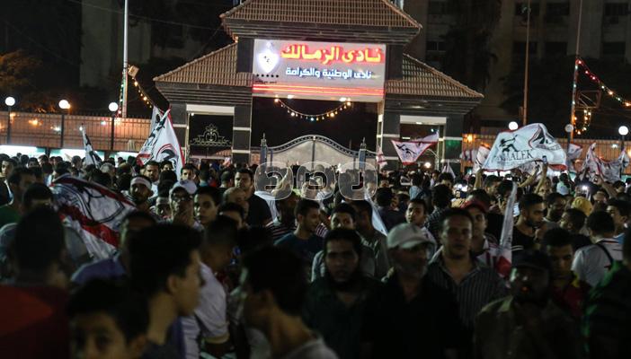 صحفي بالدستور يتهم أمن نادي الزمالك بالتعدي عليه بالضرب