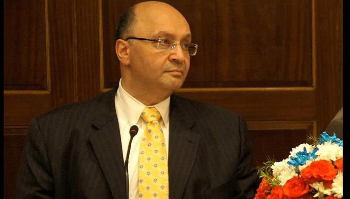 الشافعي: بعد احتكار “ميرسك” لمدخل القناة.. تهدد بالتحكيم الدولي