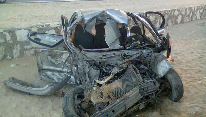 وفاة 5 أشخاص وإصابة 20 آخرين في تصادم سيارتين بأسيوط