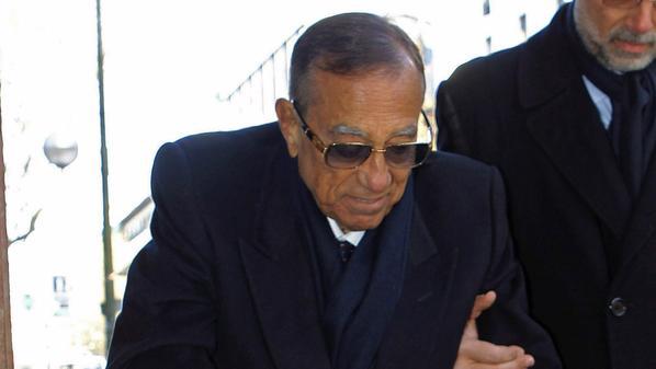 رغم جرائمه في حق المصريين..السيسي يتصالح مع حسين سالم من أجل المليارات