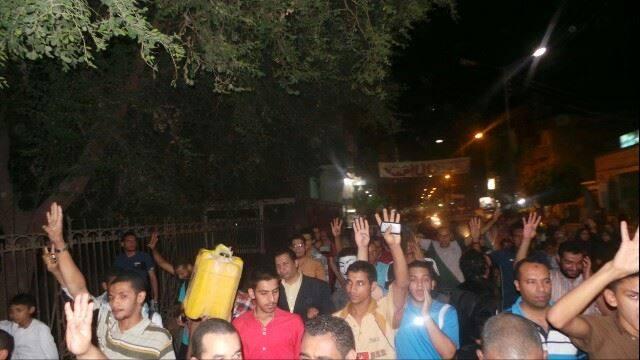 مسيرة بـ”أسيوط” تنديدًا بالأوضاع المعيشية