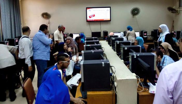 384 جهاز حاسب في “عين شمس” لخدمة طلاب التنسيق