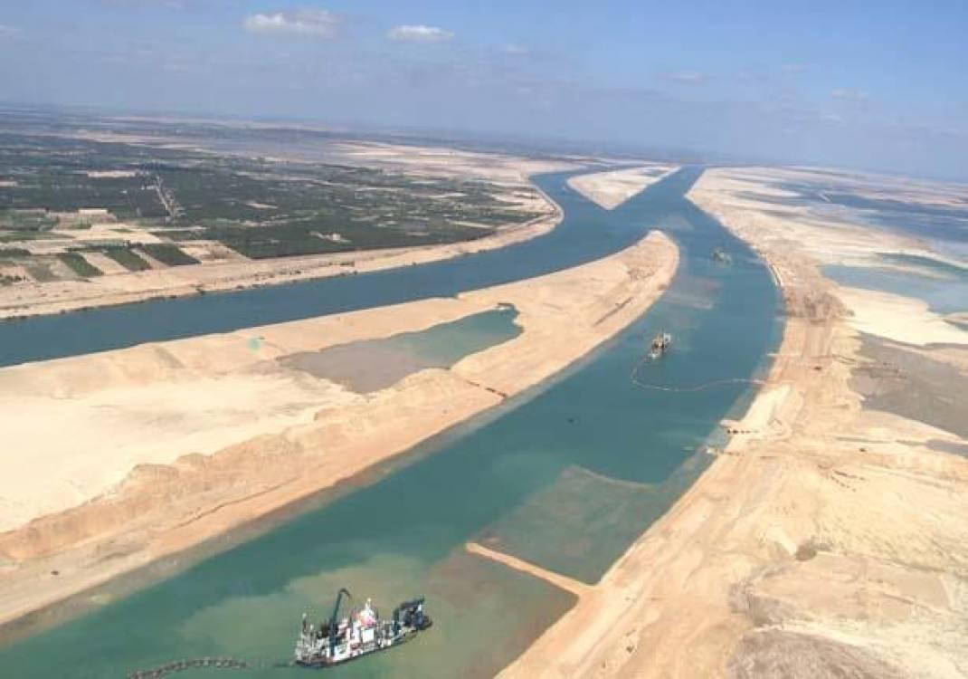 “موقع أميركي” : العلم اليمني مكان المصري في حفل افتتاح تفريعة القناة