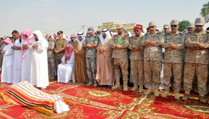 مقتل جندي سعودي بعد إصابته بقذيفة في نجران على حدود اليمن