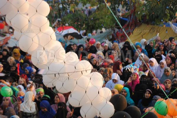 ميدان رابعة: سنفرح بالعيد رغم أنف الانقلاب ومرحب مرحب بالثوار