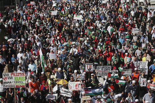 تظاهرة في “كيب تاون” بجنوب أفريقيا دعمًا لـ”غزة”