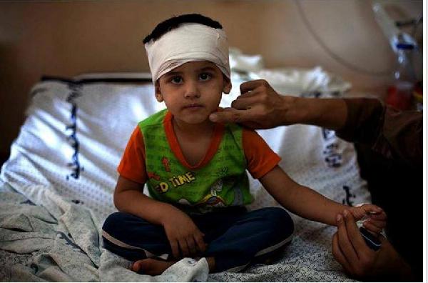 «ميسي» يستخدم لغة محايدة إزاء العدوان ويرفض العنف ضد الأطفال