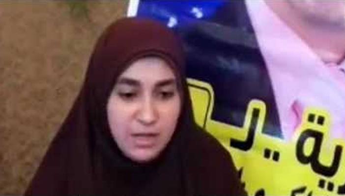 الحبس خمسة عشر يومًا لزوجة الصحفي المعتقل أسامة عز الدين