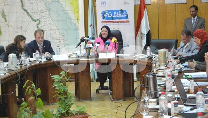 القوى العاملة: إجازة الحر أمر غير منطقي.. ونشطاء: اشمعنى حفل التفريعة!