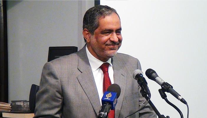 أبو العلا ماضي: “الحمد لله على الحرية.. ولن أصدر أي تصريح الآن”