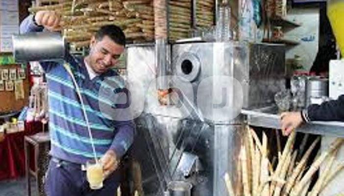 إقبال كبير للدمايطة على عصير القصب للهروب من العطش وشدة الحر