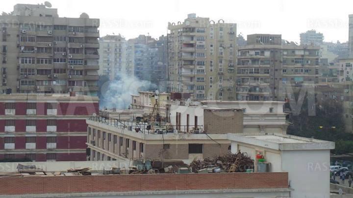 مراسلنا:الجيش يؤمن الداخلية بالآلي والمدرعات أثناء الاقتحام