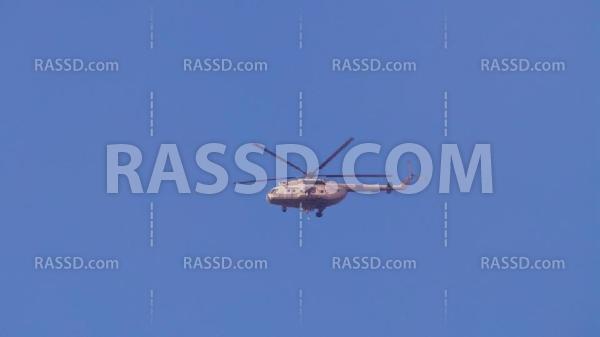 الطيران الحربي يحوم فوق ميدان رابعة