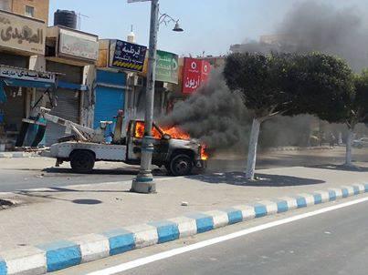 حرق سيارة مرور بمطروح وغلق مجمع المحاكم